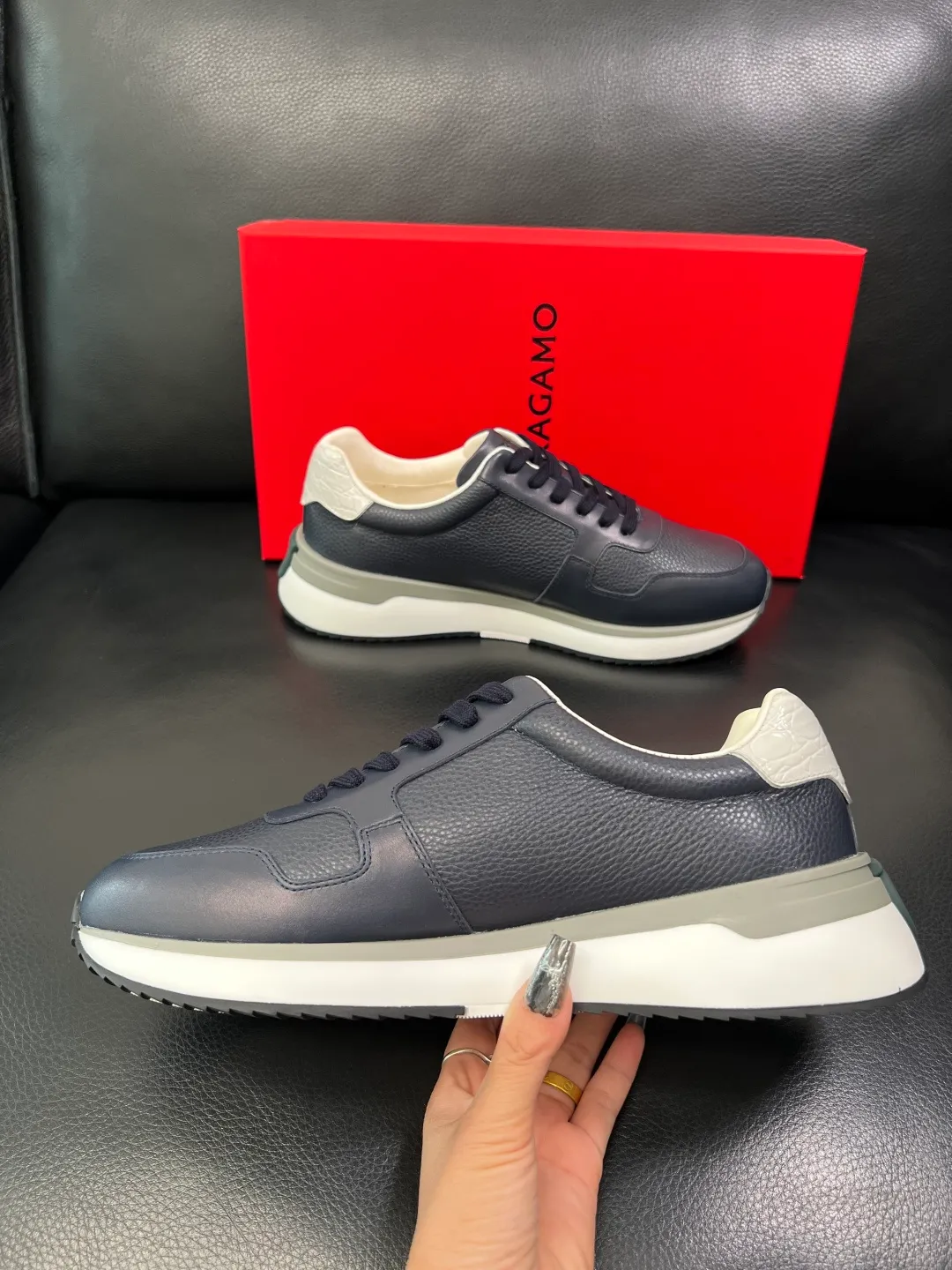 Men's shoes 💰840 Ferragamo High-quality top crafts Ferragamo counters sell original factory configuration at the same time, imported original cowhide from Italy, imported water-dyed cow lining, soles: original factory special original soles are super comfortable, original factory and single goods, welcome to compare at the same time at the counter, code number 38-44 (customized 45 46)